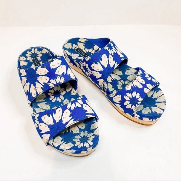 Alice + Olivia Shoes - Alice + Olivia Platform Brianna Blue Sandals